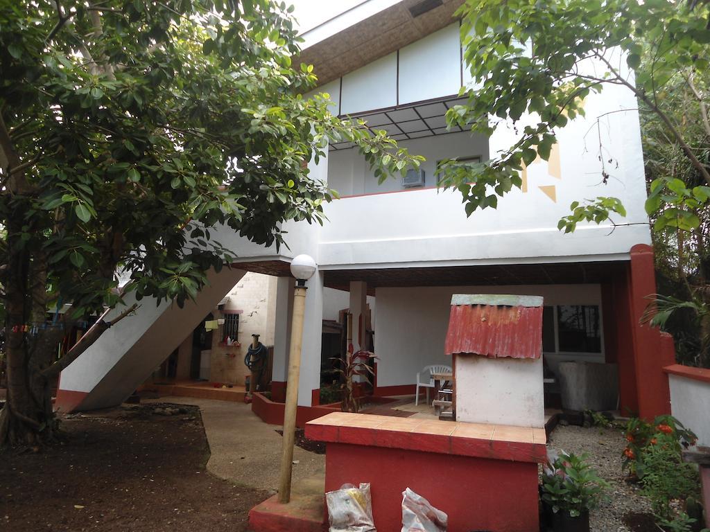 Menchu'S Pension House Panglao Bagian luar foto